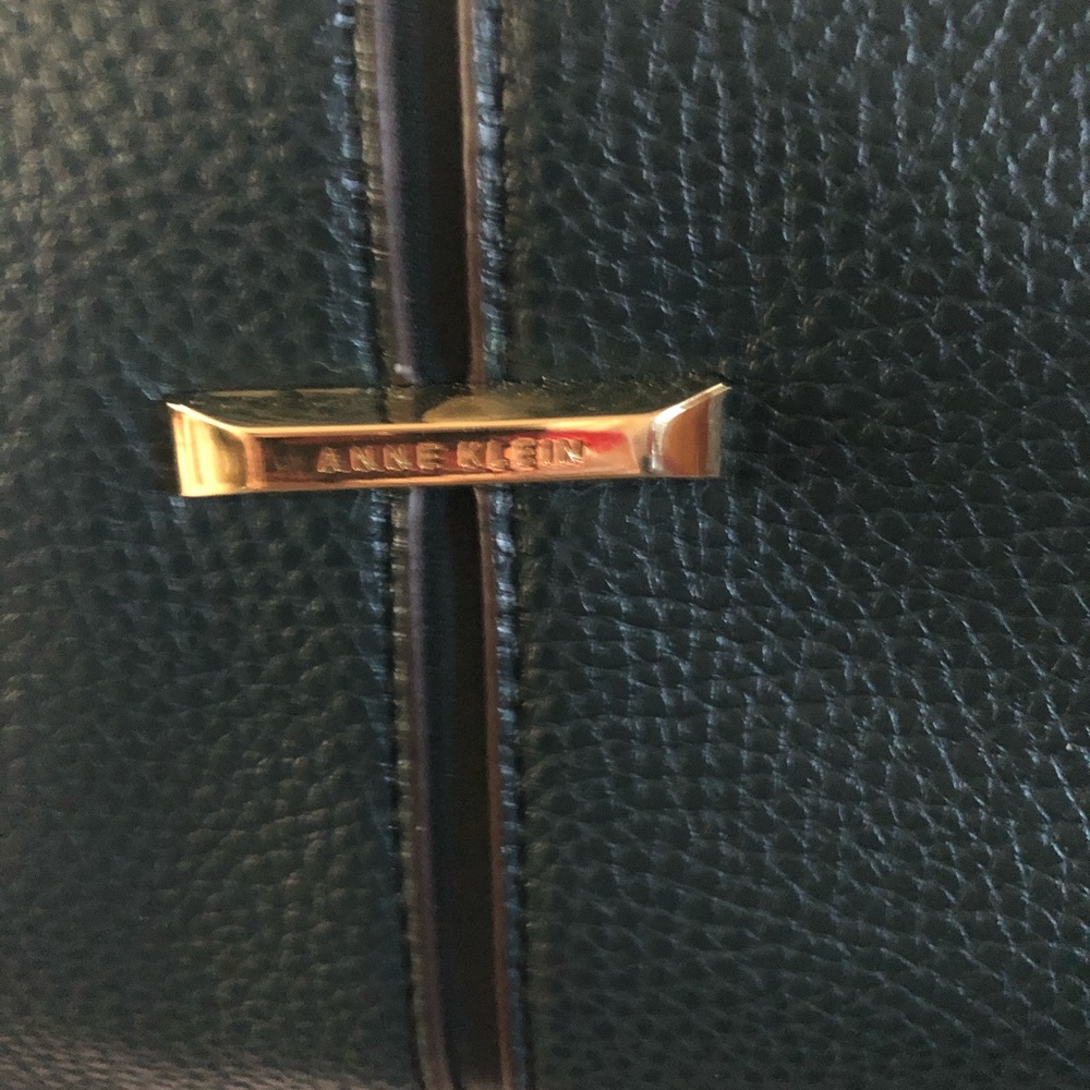 Anne Klein handbag - Picture 3 of 6